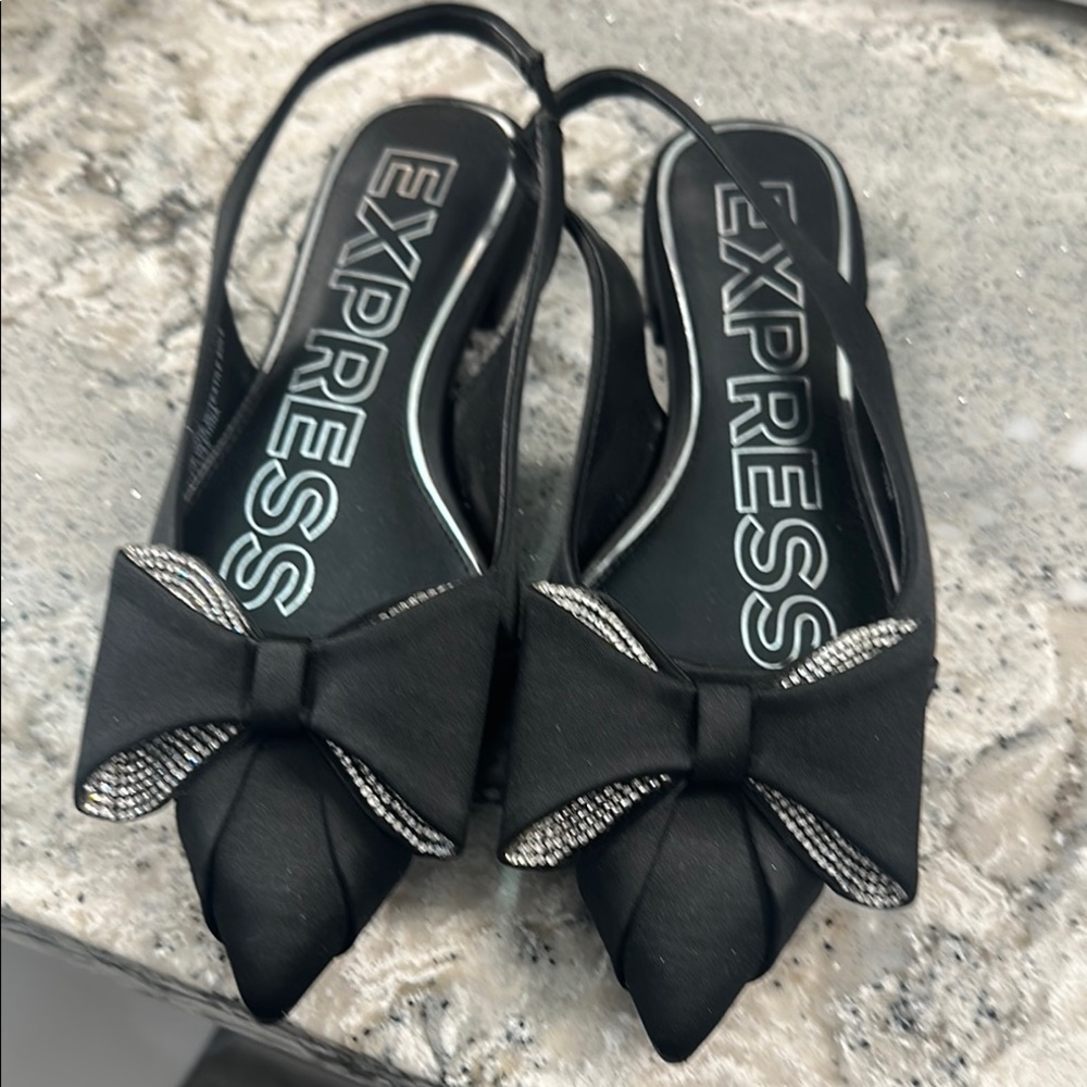 Express Black Heels with Elegant Slingback Design